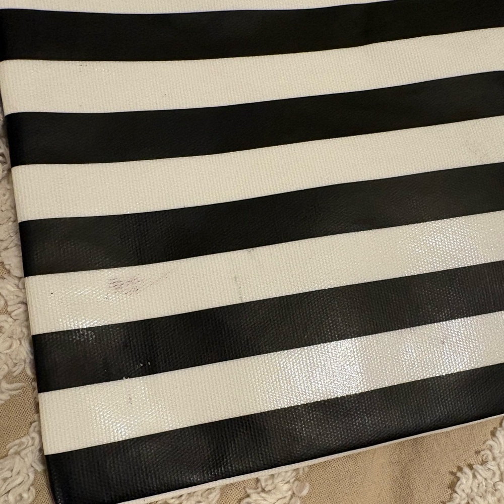 Henri Bendel Trio Neon Art Zip Pouches - Picture 8 of 13